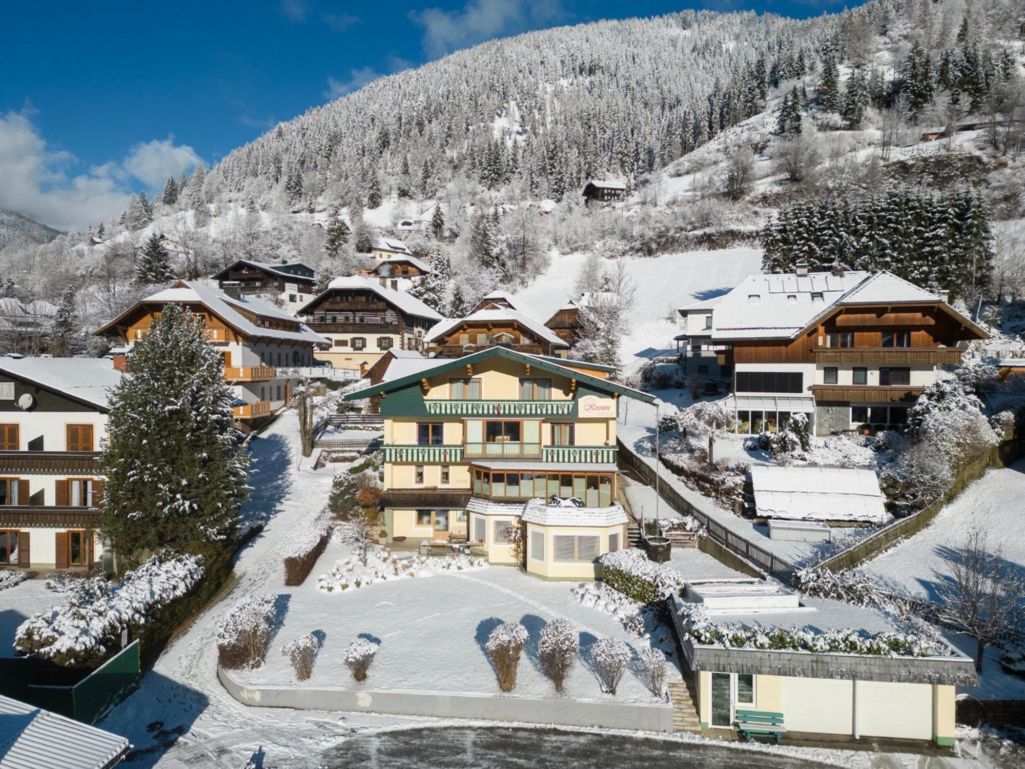 Отель Landhaus Krenn Бад Кляйнкирххайм Экстерьер фото