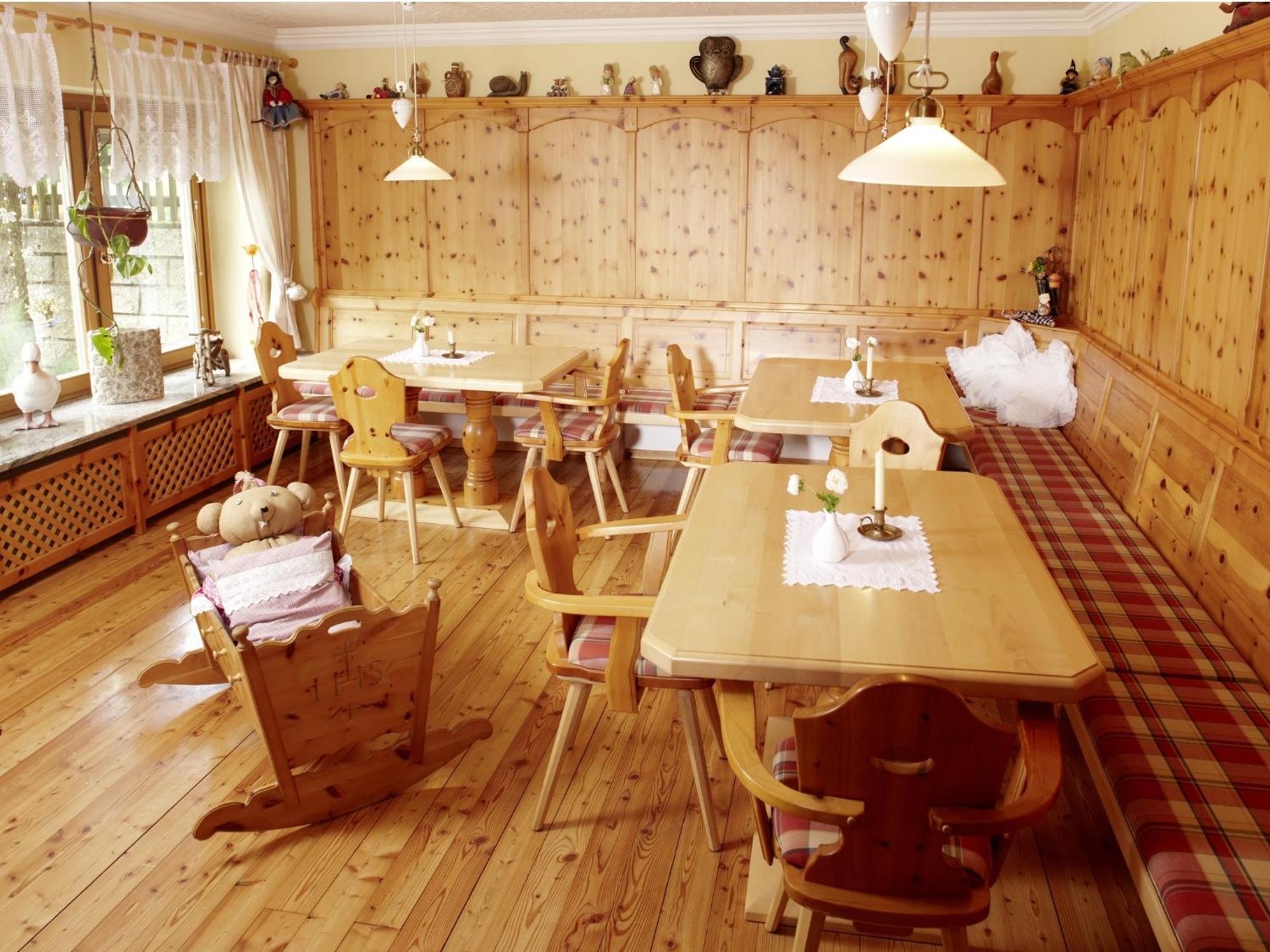 Отель Landhaus Krenn Бад Кляйнкирххайм Экстерьер фото